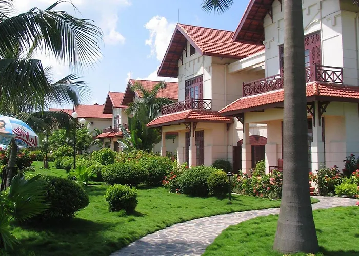 Tuan Chau Marina Hotel 2*
