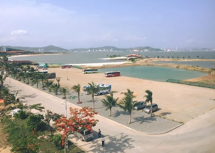 Tuan Chau Marina Ha Long