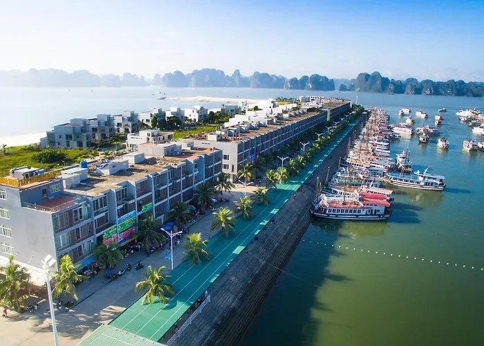 Tuan Chau Marina 2* Ha Long