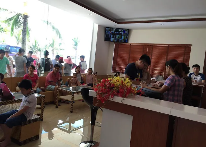 Tuan Chau Marina Ha Long