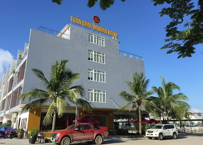 Tuan Chau Marina Hotel