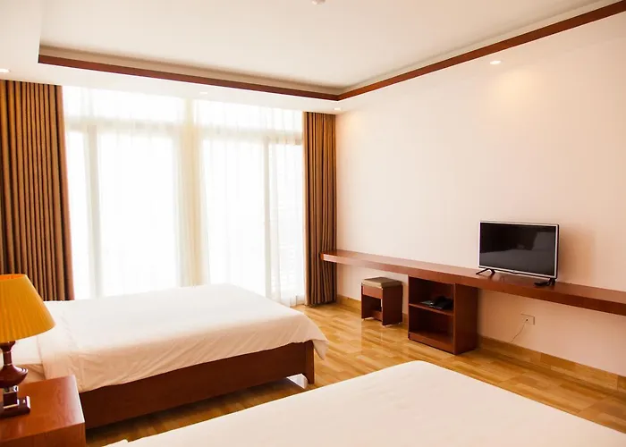 Tuan Chau Marina Hotel 2*