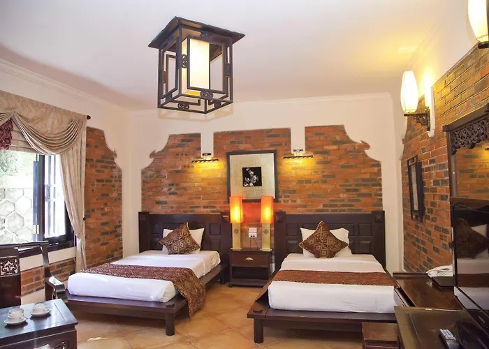 Hotel Tuan Chau Marina