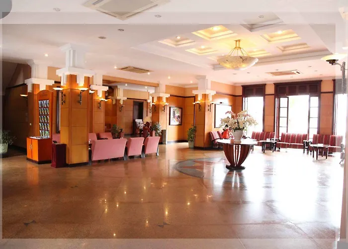Tuan Chau Marina Hotel