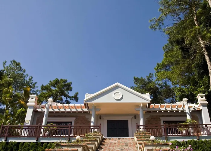 Hotel Tuan Chau Marina